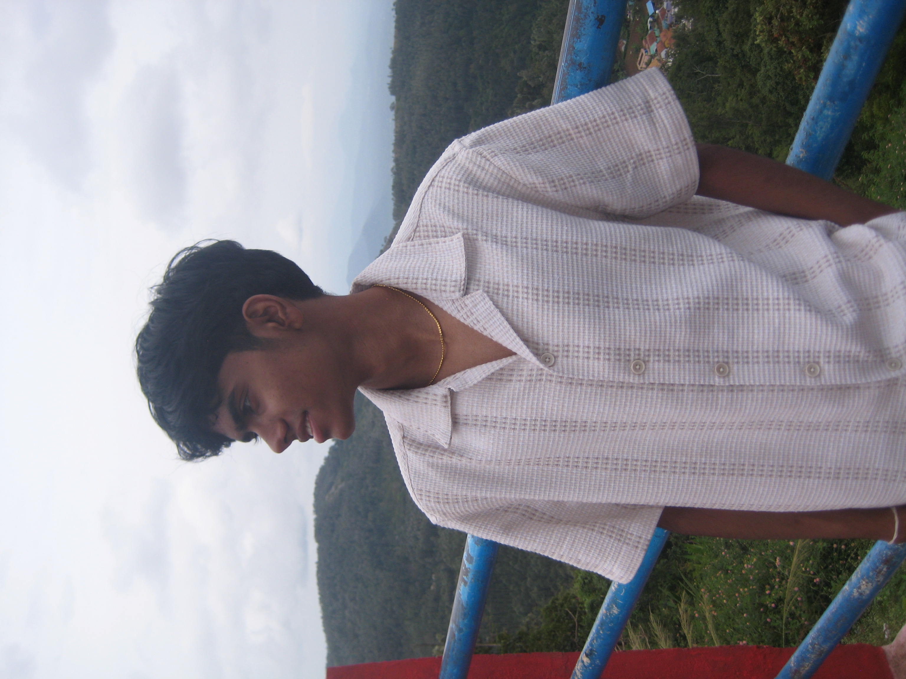 Rahul Thennarasu - Computer Science student @ Cal Poly SLO